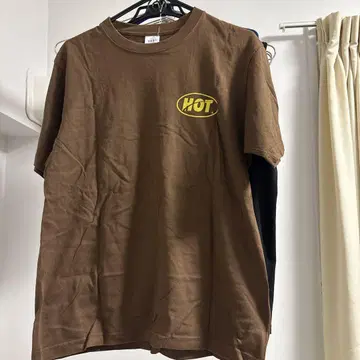 HOT delivery service 티셔츠 브라운