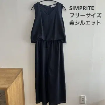 [멋진] 아름다운 실루엣 SIMPLICITE V넥 살로펫 올인원