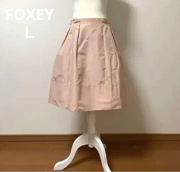 FOXEY L 사이즈 실크 플레어 스커트 피치 부드러운 무릎 기장 일본제