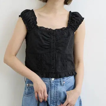 유바이 스픽 앤 스팬 코튼 자수 숏 블라우스