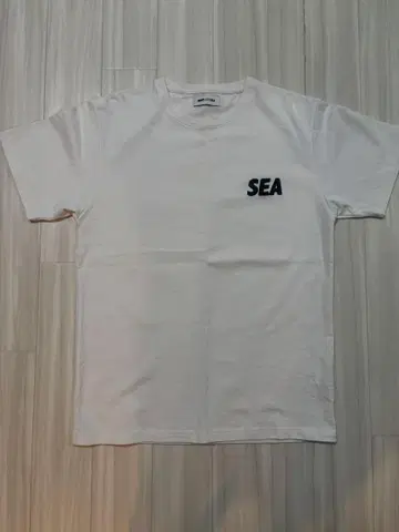 WIND AND SEA 화이트 티셔츠