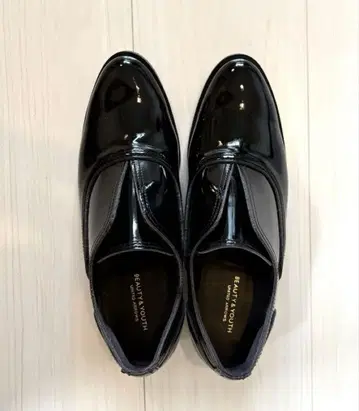 뷰티 앤 유스 에나멜 블랙 컬러 23cm