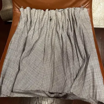 ZARA 플리츠 디자인 베어 탑 S 사이즈 그레이지 계열