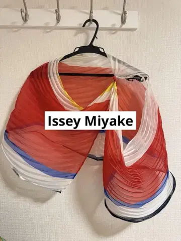 ISSEY MIYAKE 플리츠 스톨 컬러풀