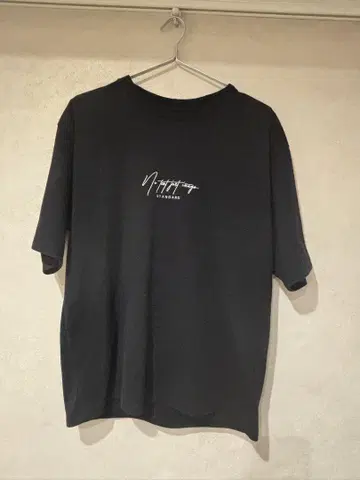 MONKETIME 블랙 반팔 티셔츠 로고