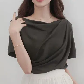 CENEA 얇은 소재 드레이프 반팔 상의