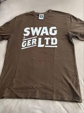SWAG 티셔츠 L 사이즈 브라운