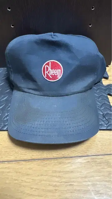 Rheem 블랙 캡 스냅백