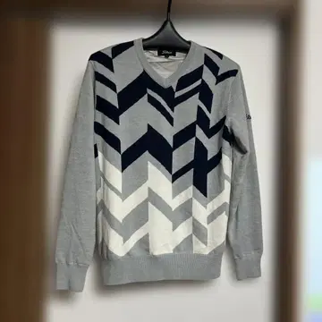 타이틀리스트 V넥 스웨터 M 사이즈