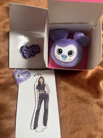 TWICE this is for SANA 사나 세트 3개 핀 배지