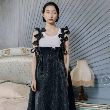 가격 인하 불가 Bibiy. MIMI RIBBON SKIRT 비비
