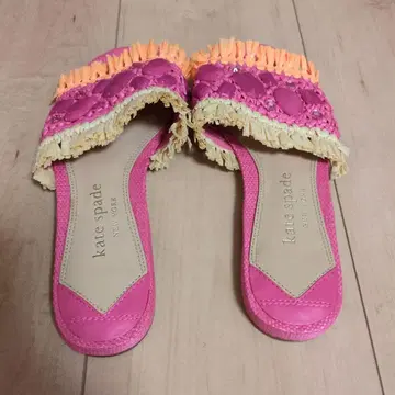 Kate Spade 핑크 프린지 샌들