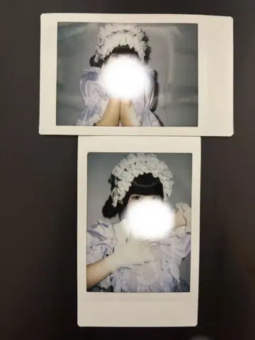 무지개 깃털에 폴라로이드