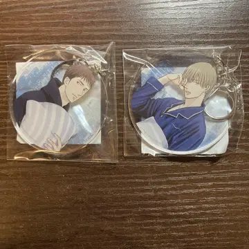 지저귀는 새는 날지 않는다 아크릴 키링 카페 Day/Night 파자마