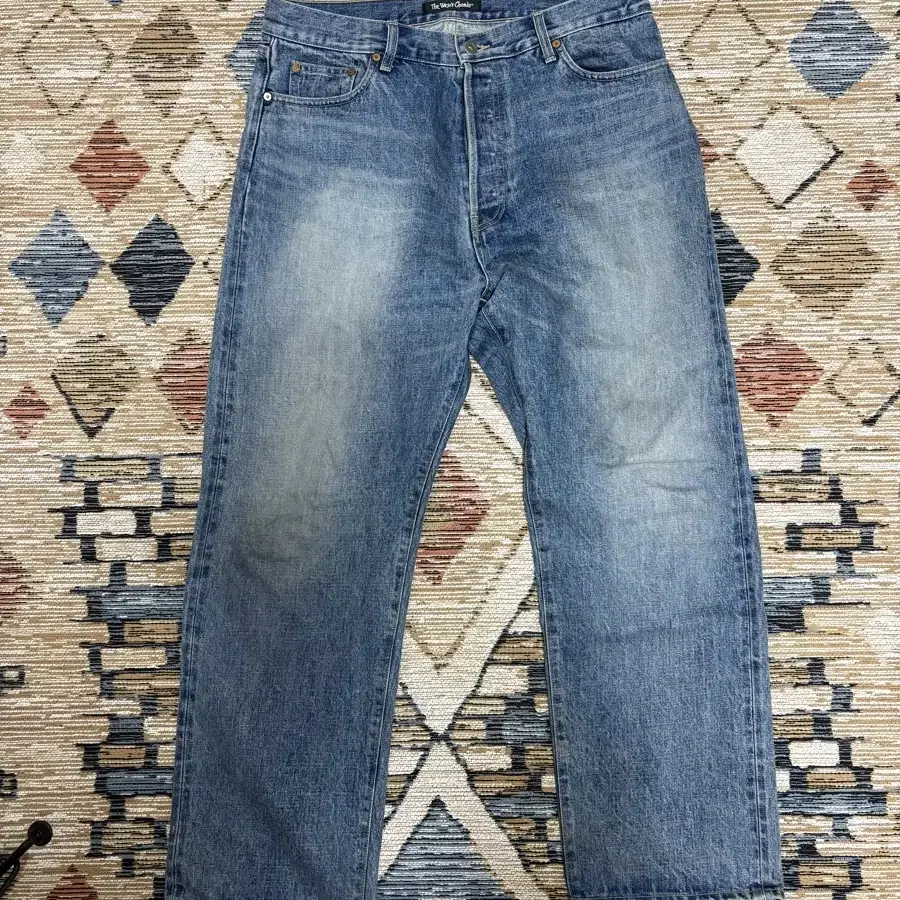 2] Project GR Retro Baggy Denim Pants on Bunjang Global Site.