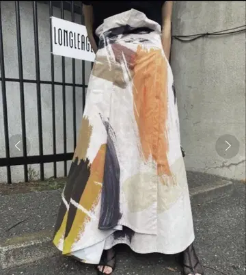 AMERI LOUISE ART SKIRT 루이즈 아트 스커트