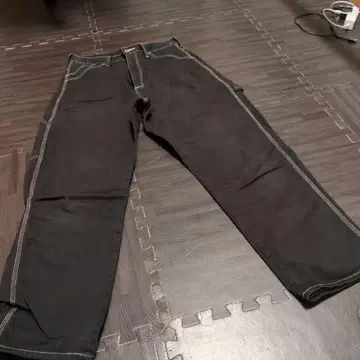 블랙 데님 팬츠 스트레이트 레그