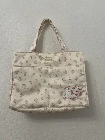 Maison de FLEUR 디즈니 마리