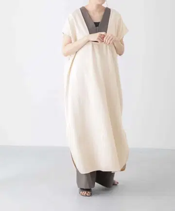 LAATO FULFFY BIG ONE-PIECE 바닐라 베이지 코튼