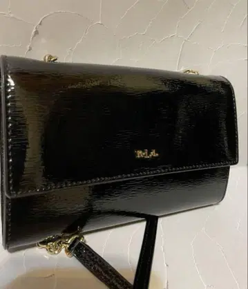 LAUREN Ralph Lauren 에나멜 숄더백 소가죽