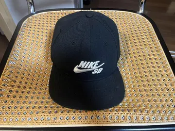 나이키 SB 스냅백 모자