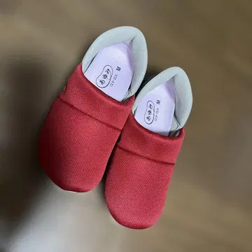 빨간색 슬립온 실내용 간호화 M 사이즈
