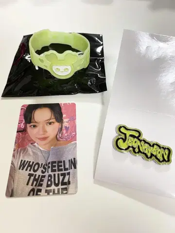twice 정연 핀 배지 러버 밴드 트레이딩 카드