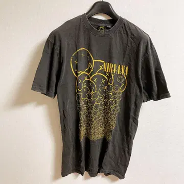 NIRVANA 스마일리 페이스 프린트 티셔츠 cotton on