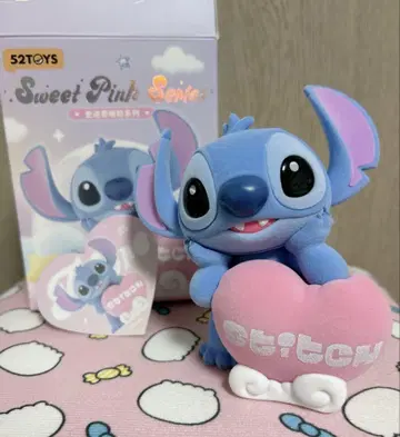 52TOYS 스티치