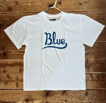 미사용 BLUE BLUE 로고 티셔츠 사이즈 3