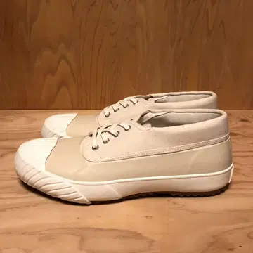 moonstar "MUDGUARD" (화이트) 25cm 데드스탁
