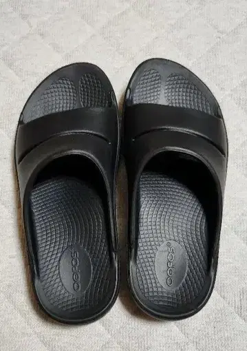 Oofos 우포스 블랙 샌들 25cm