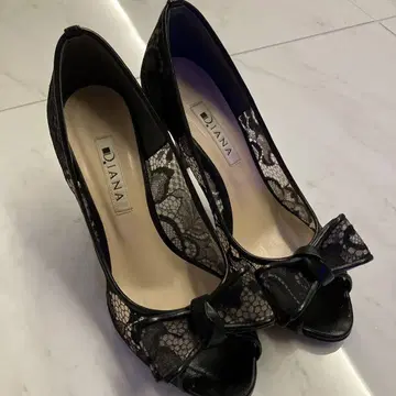 DIANA 다이애나 오픈토 레이스 리본 펌프스 23.5cm