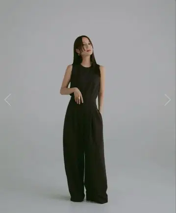 louren 점프 수트