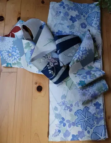 꽃의 고금 유카타