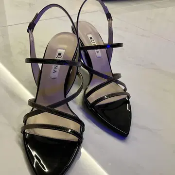 다이애나 DIANA 23.5cm 스트랩 샌들 블랙