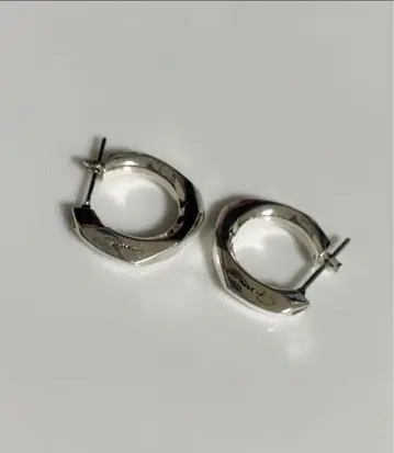 GARNI 식기 세트 (양쪽 귀가 있는)