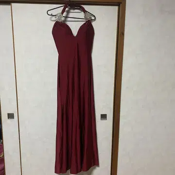 사하루오카샤 드레스형 레드 와인 의상