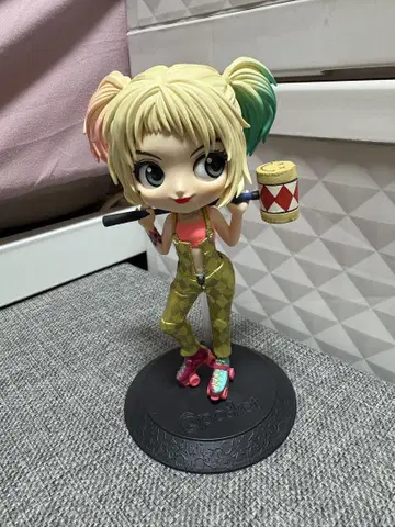 할리 퀸 피규어 Q posket