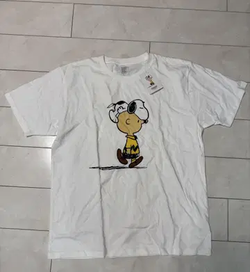 새상품 그라니프 PEANUTS 스누피와 찰리 브라운 티셔츠 XL