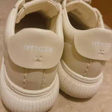 OTIGER 아이보리 통굽 스니커즈