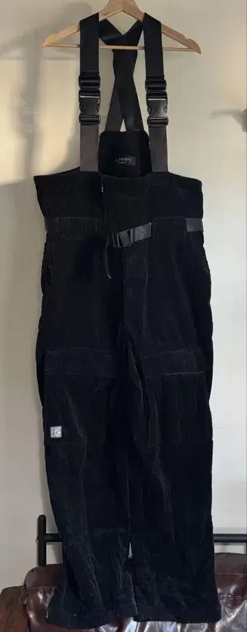 FLAG STUFF 코듀로이 오버롤 카고 밑단 지퍼