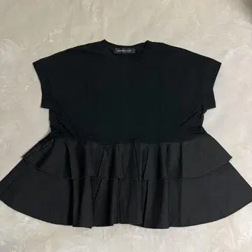 미사용 새상품! 벌스데이 바쉬 페플럼 티셔츠 티셔츠 블랙 KOREA