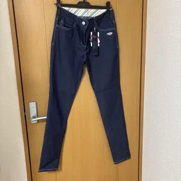 캘러웨이 Aloha 로고 자수 슬림 핏 팬츠 네이비