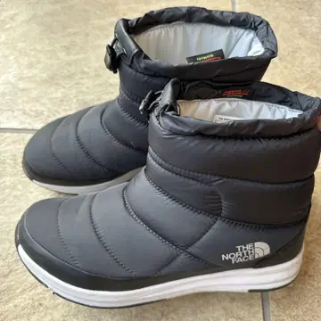 THE NORTH FACE 방수 다운 신발 블랙