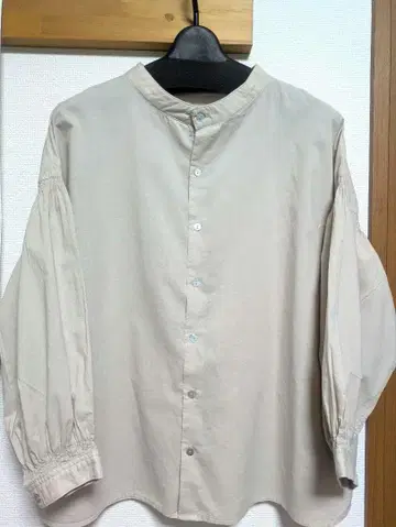 헤븐리 베이지 벌룬 슬리브 긴팔 셔츠