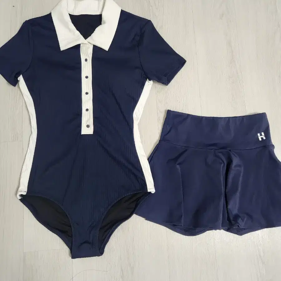 NACHE Swimsuit COSMIC SWIM SUIT BLACK on Bunjang Global Site.