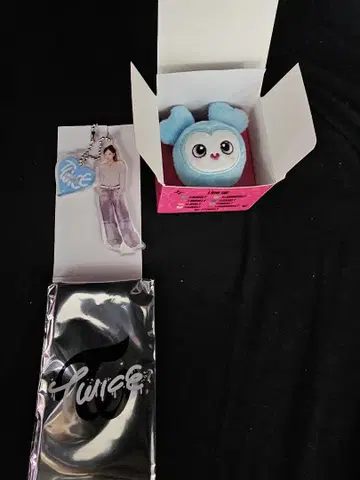 나연 랜덤 아크링 키링과 랜덤 봉제 인형 반지 세트