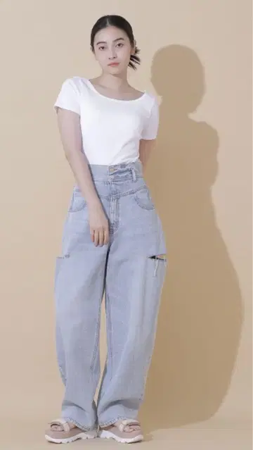 Jillby JILLSTUART 스타일업 컷 아웃 데님