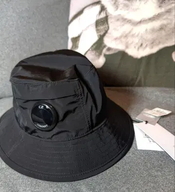 CP COMPANY 씨피 컴퍼니 블랙 버킷 햇